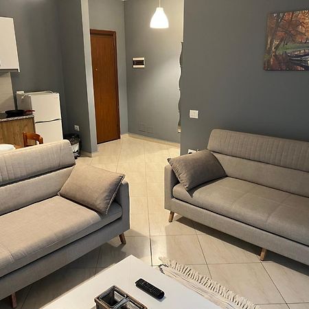 Apartamente Oslo Vlorë Buitenkant foto