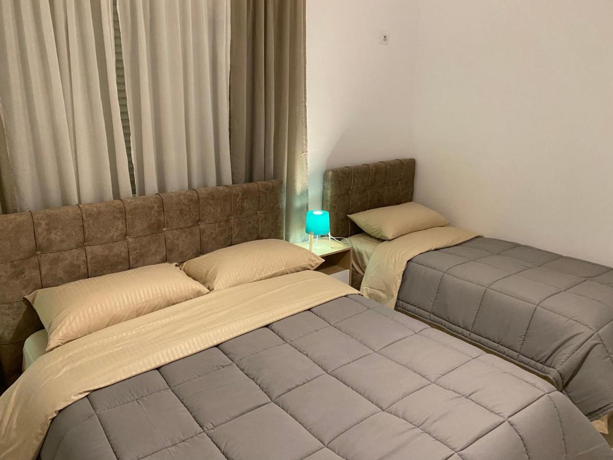 Apartamente Oslo Vlorë Buitenkant foto