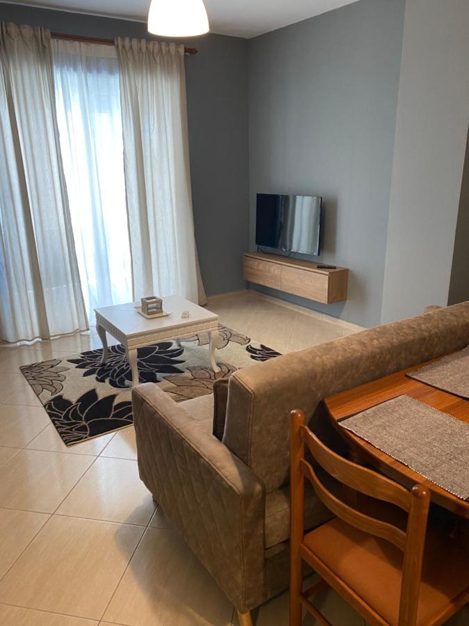 Apartamente Oslo Vlorë Buitenkant foto