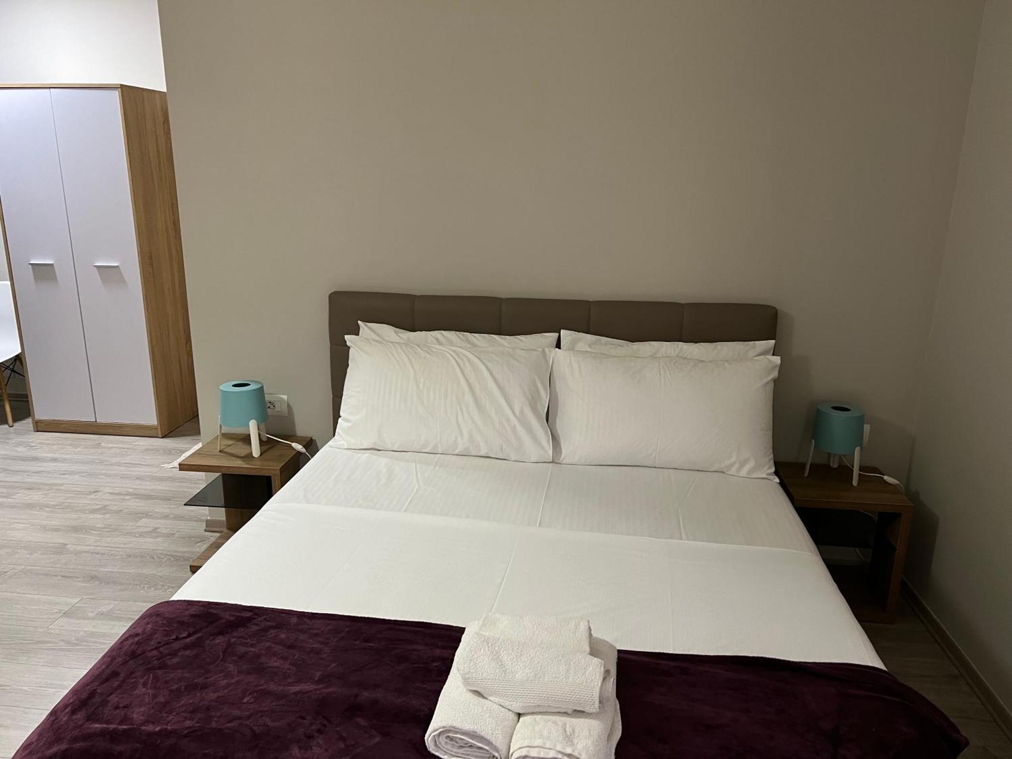 Apartamente Oslo Vlorë Buitenkant foto