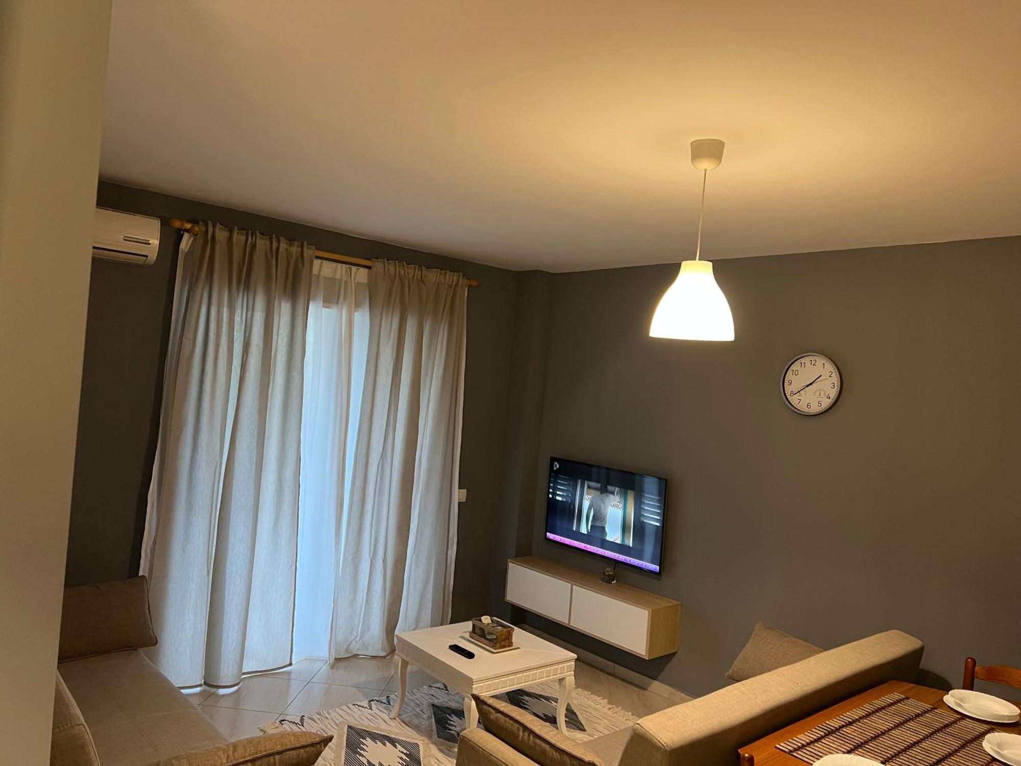 Apartamente Oslo Vlorë Buitenkant foto